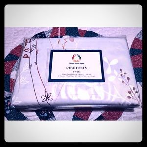 NEW 3-PC Twin Nuetral Floral Print Duvet Cover Set